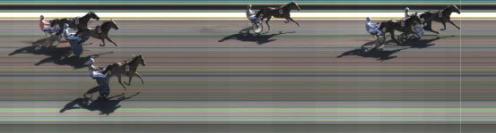 Målfoto for løp 10 på bane KL den 16.04.2022