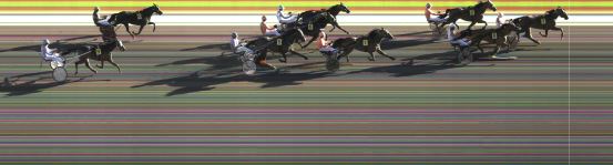 Målfoto for løp 1 på bane KL den 28.04.2022