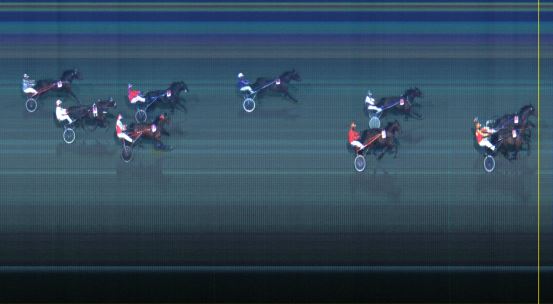 Målfoto for løp 10 på bane LE den 07.04.2014