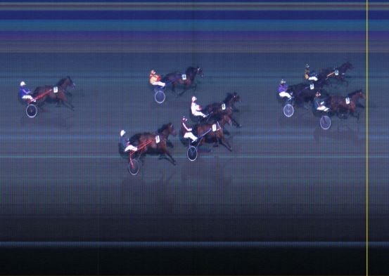 Målfoto for løp 9 på bane LE den 07.04.2014