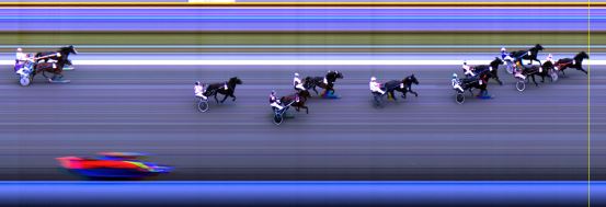 Målfoto for løp 8 på bane LE den 04.10.2014