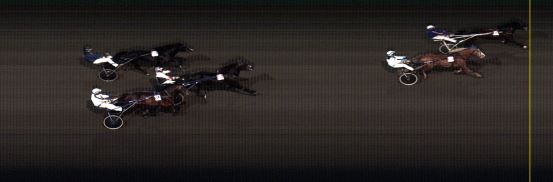 Målfoto for løp 8 på bane LE den 13.04.2015