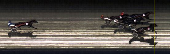 Målfoto for løp 8 på bane LE den 18.04.2016