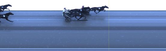 Målfoto for løp 2 på bane LE den 10.04.2021