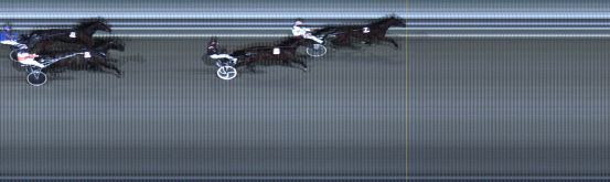 Målfoto for løp 8 på bane LE den 28.12.2021