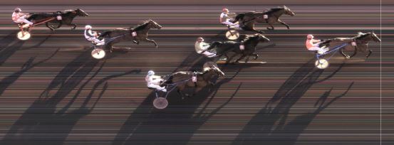 Målfoto for løp 8 på bane MO den 21.04.2014