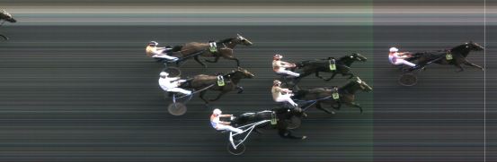 Målfoto for løp 9 på bane MO den 08.07.2014