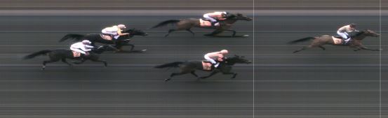 Målfoto for løp 3 på bane MO den 05.04.2015