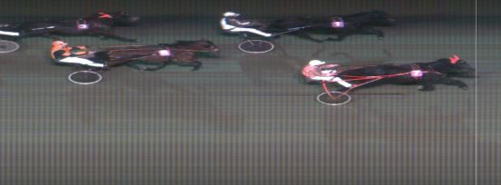 Målfoto for løp 8 på bane MO den 08.12.2015