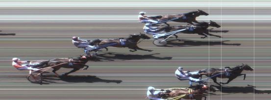 Målfoto for løp 2 på bane MO den 15.06.2017