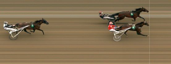 Målfoto for løp 4 på bane MO den 22.06.2021