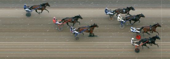 Målfoto for løp 6 på bane MO den 06.04.2023