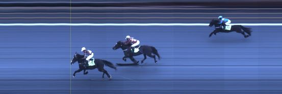 Målfoto for løp 1 på bane OA den 09.04.2022