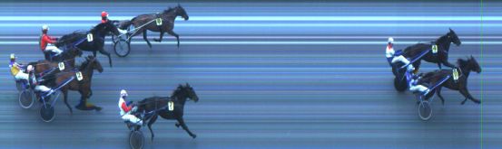 Målfoto for løp 1 på bane ST den 22.02.2014