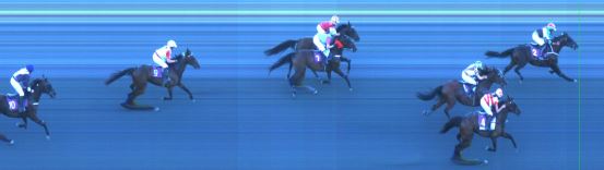 Målfoto for løp 8 på bane ST den 18.07.2014