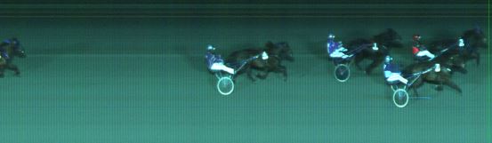 Målfoto for løp 6 på bane ST den 08.02.2015