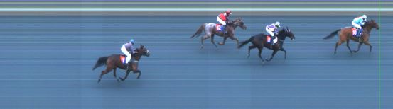 Målfoto for løp 3 på bane ST den 12.04.2015