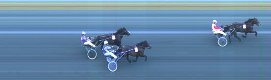 Målfoto for løp 8 på bane ST den 07.06.2015