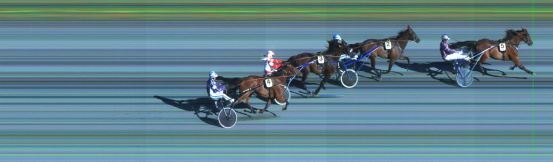 Målfoto for løp 1 på bane ST den 02.08.2015