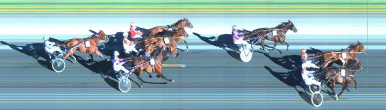 Målfoto for løp 4 på bane ST den 02.08.2015