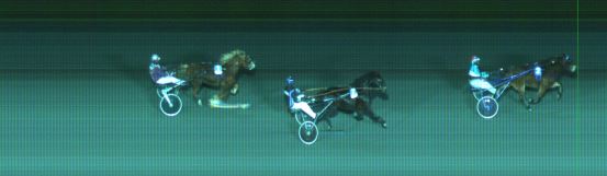 Målfoto for løp 2 på bane ST den 06.12.2015