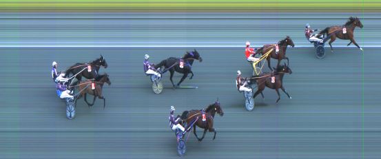 Målfoto for løp 3 på bane ST den 06.10.2018