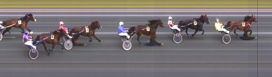 Målfoto for løp 1 på bane ST den 27.04.2019