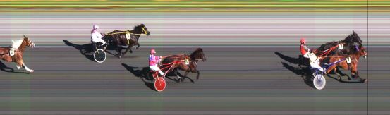 Målfoto for løp 1 på bane ST den 30.06.2019