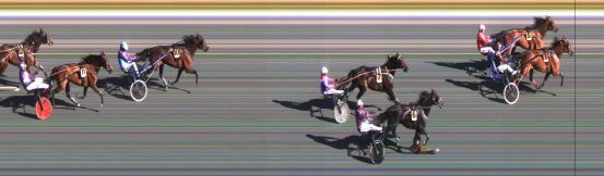 Målfoto for løp 7 på bane ST den 24.04.2021