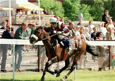 John Mclaughlin vant Oslo Cup tre ganger med Inchrory